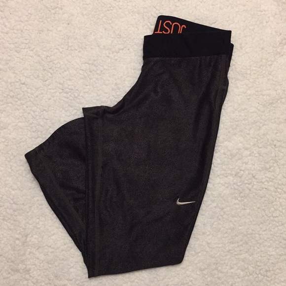 Nike Pants - Nike dry fit capri legging size S